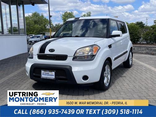 Clear White 2010 Kia Soul +