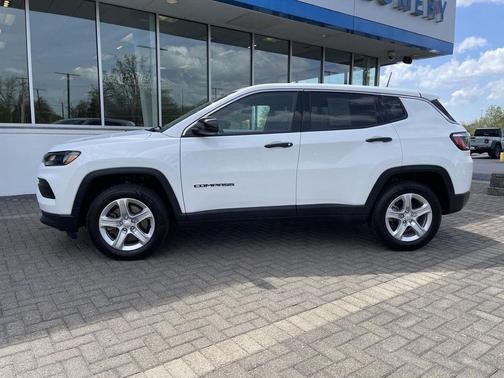 Bright White Clearcoat 2023 Jeep Compass Sport