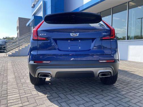 2022 Cadillac XT4 Premium Luxury