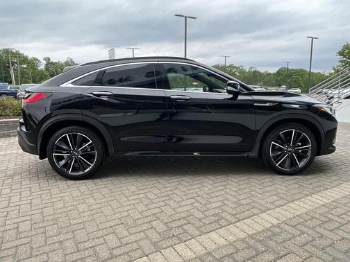 Black Obsidian 2025 INFINITI QX55 ESSENTIAL