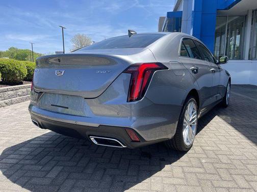2022 Cadillac CT4 Premium Luxury