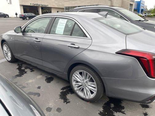 2022 Cadillac CT4 Premium Luxury