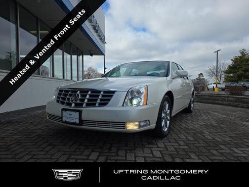 2011 Cadillac DTS Luxury Collection
