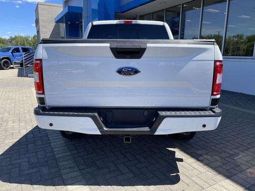 Oxford White 2019 Ford F-150 XLT