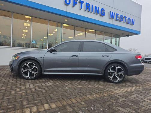 2020 Volkswagen Passat 2.0T R-Line