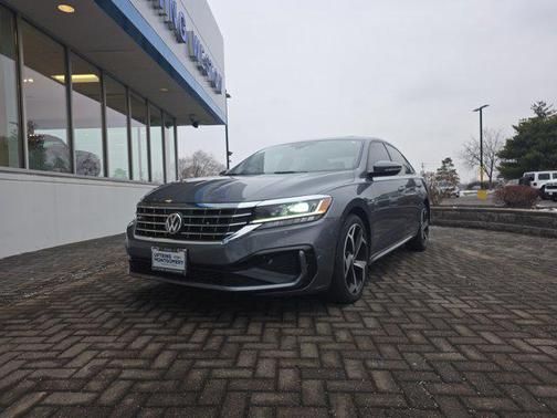 2020 Volkswagen Passat 2.0T R-Line