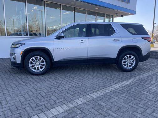 2022 Chevrolet Traverse LS