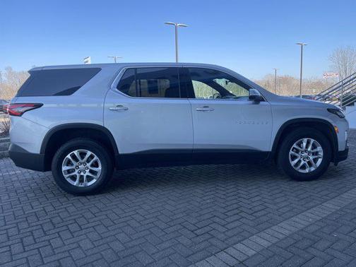 2022 Chevrolet Traverse LS