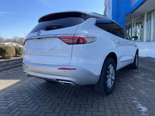 2023 Buick Enclave Essence FWD