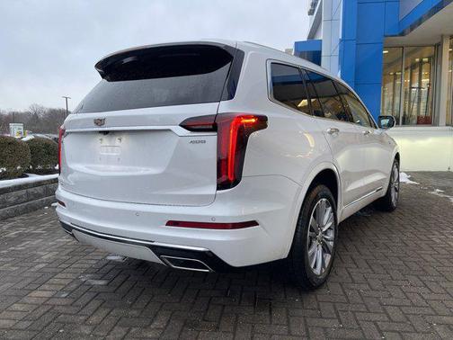 2025 Cadillac XT6 Premium Luxury AWD