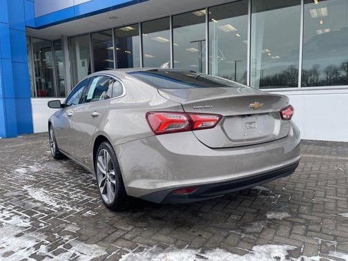 2022 Chevrolet Malibu FWD LT