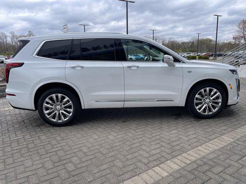 2024 Cadillac XT6 Premium Luxury AWD