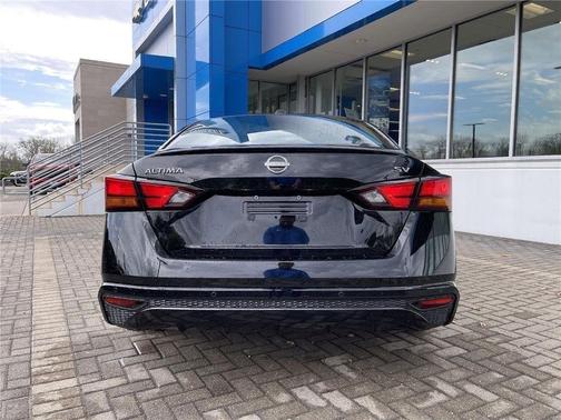 Super Black 2024 Nissan Altima 2.5 SV