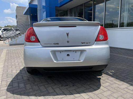 2010 Pontiac G6 Base