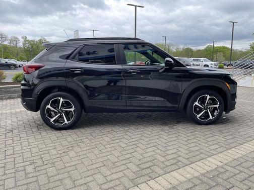 Mosaic Black Metallic 2022 Chevrolet Trailblazer RS