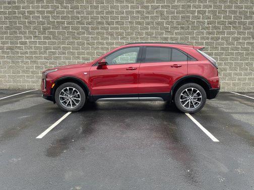 2024 Cadillac XT4 Sport