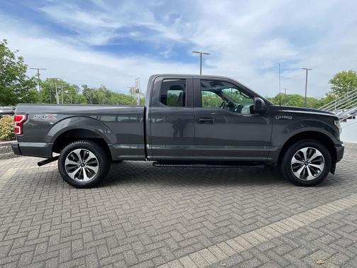 Magnetic Metallic 2019 Ford F-150 XL