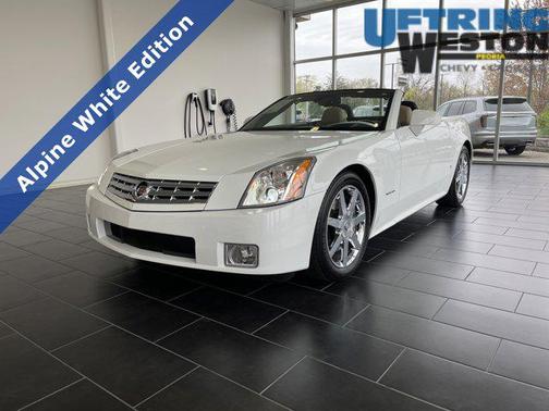 2008 Cadillac XLR Base