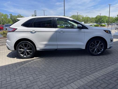 White Platinum Metallic Tri-Coat 2018 Ford Edge Sport