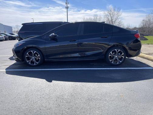 2019 Chevrolet Cruze LT