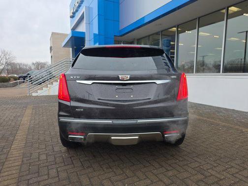 2018 Cadillac XT5 Platinum