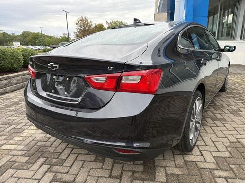 Dark Ash Metallic 2023 Chevrolet Malibu FWD 1LT