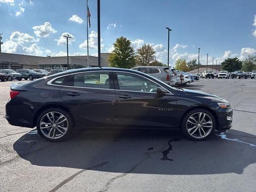 Dark Ash Metallic 2023 Chevrolet Malibu FWD 1LT