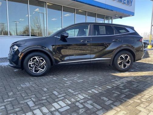 Fusion Black 2023 Kia Sportage LX