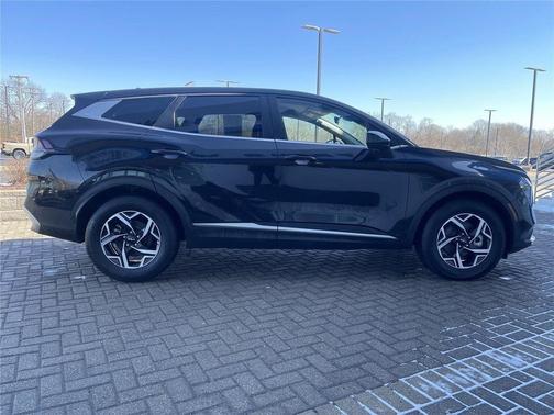 Fusion Black 2023 Kia Sportage LX