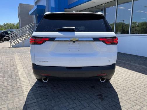 Summit White 2023 Chevrolet Traverse LT Leather