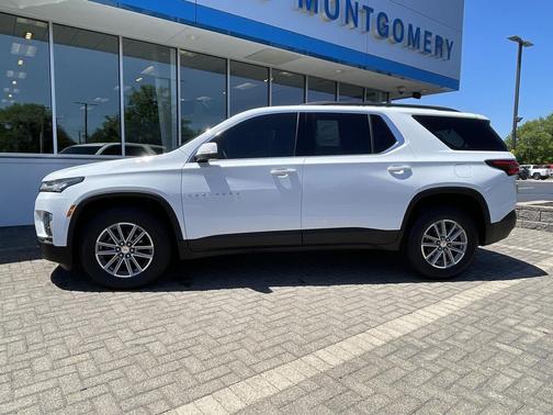 Summit White 2023 Chevrolet Traverse LT Leather