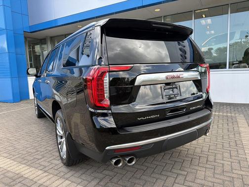 Onyx Black 2022 GMC Yukon XL Denali