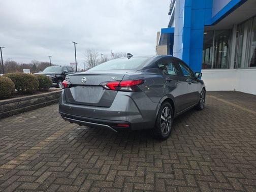 2022 Nissan Versa 1.6 SV