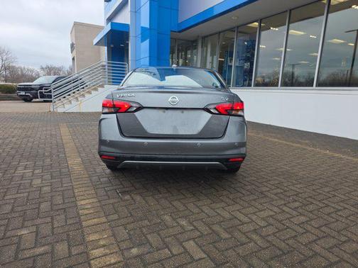 2022 Nissan Versa 1.6 SV