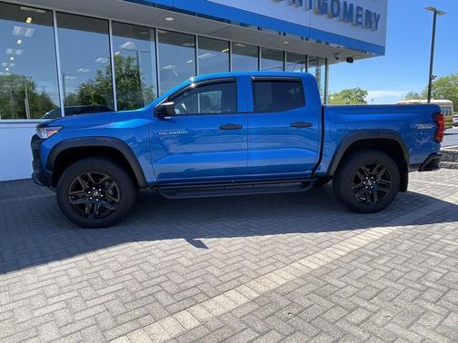 Glacier Blue Metallic 2023 Chevrolet Colorado Trail Boss