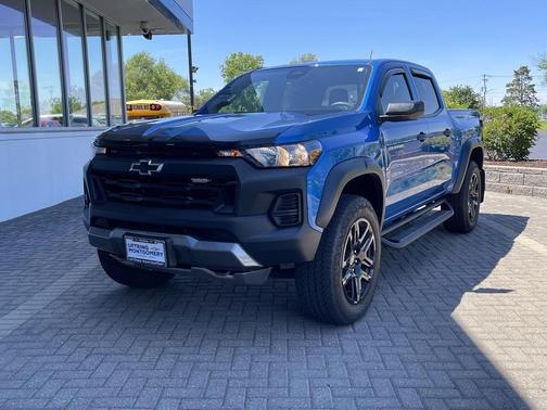 Glacier Blue Metallic 2023 Chevrolet Colorado Trail Boss