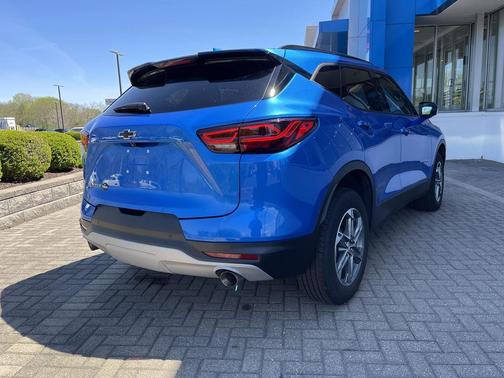 Riptide Blue Metallic 2024 Chevrolet Blazer 2LT