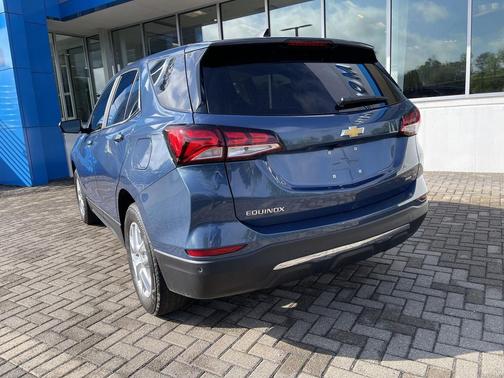 Lakeshore Blue Metallic 2024 Chevrolet Equinox 1LT