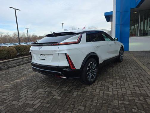 2025 Cadillac LYRIQ Sport