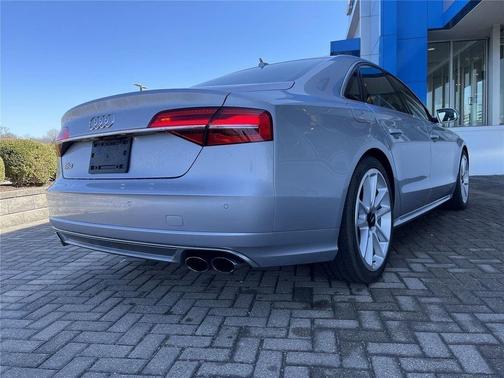 Florett Silver Metallic 2016 Audi S8 4.0T