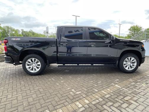 Black 2023 Chevrolet Silverado 1500 Custom