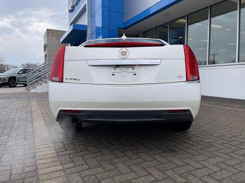 White Diamond Pearl 2011 Cadillac CTS Luxury