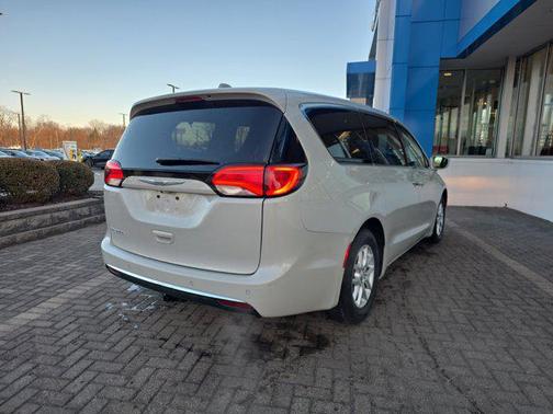 2020 Chrysler Pacifica Touring