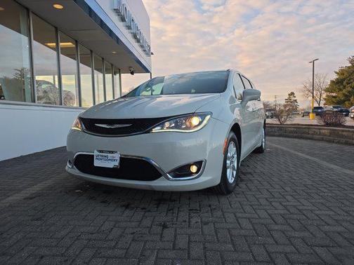 2020 Chrysler Pacifica Touring