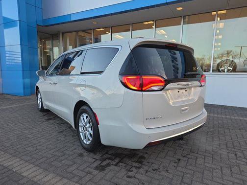 2020 Chrysler Pacifica Touring