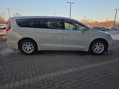 2020 Chrysler Pacifica Touring
