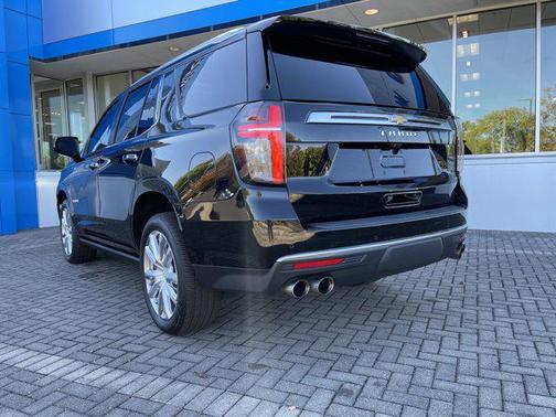 2022 Chevrolet Tahoe 4WD High Country