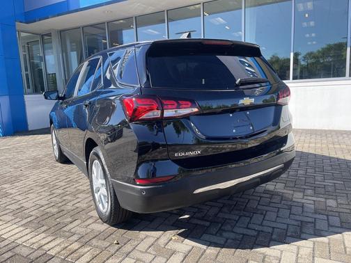Mosaic Black Metallic 2024 Chevrolet Equinox 1LT