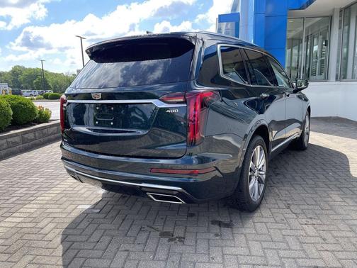 Emerald Lake Metallic 2024 Cadillac XT6 Premium Luxury AWD