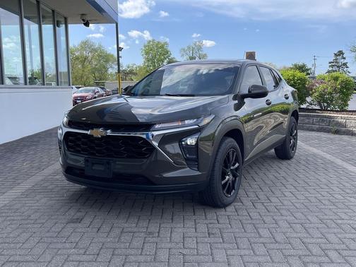 Harvest Bronze Metallic 2024 Chevrolet Trax LS